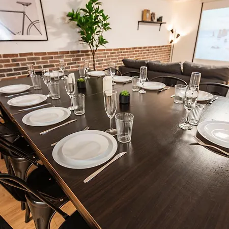 L'industriel - Billard Et Cinema - Hyper Centre *