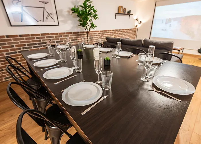 L'industriel - Billard Et Cinema - Hyper Centre *