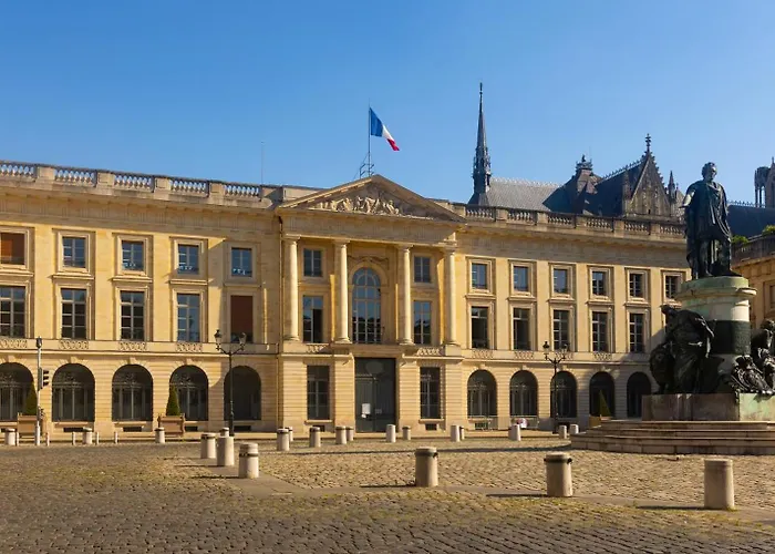 L'industriel - Billard Et Cinema - Hyper Centre Reims